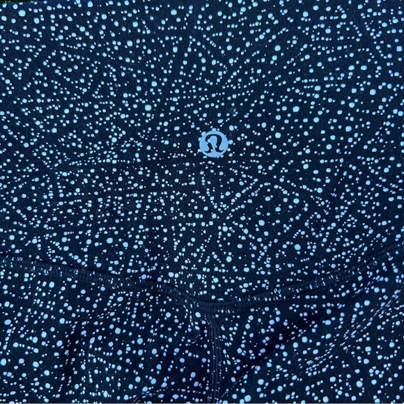 Lululemon Align Pant II 25"
Night View White Black Size 4 - Picture 5 of 9